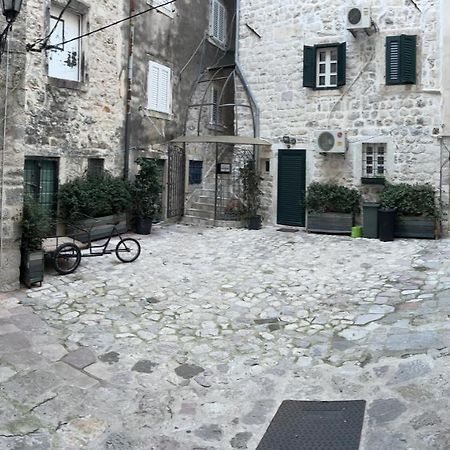 Puerta Hotel Kotor Exterior foto