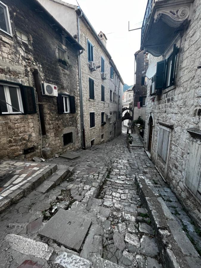 Puerta Hotel Kotor Exterior foto